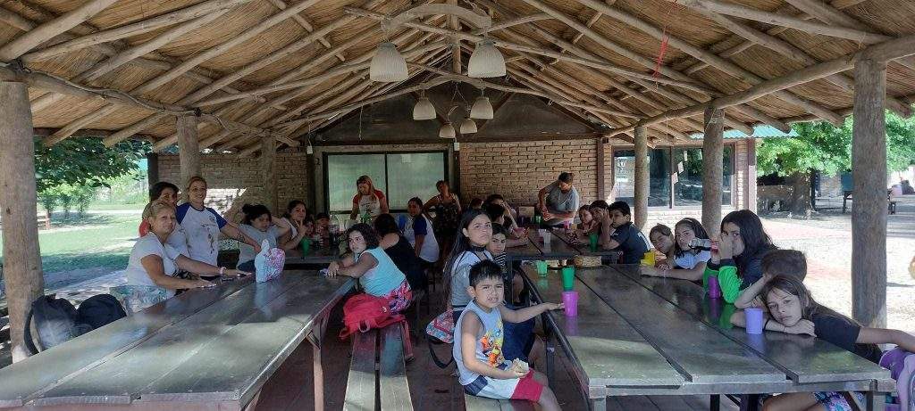 Centros comunitarios y populares compartida